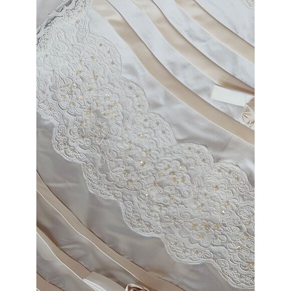 Vintage 2-Tone Square Neck Renaissance Waist Wedding Gown - Michelangelo - Picture 15 of 16